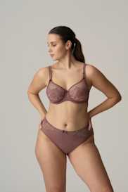 Salesbook image with head | Primadonna