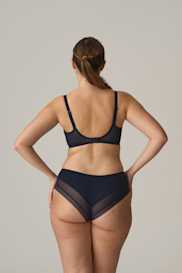 Salesbook image with head | Primadonna