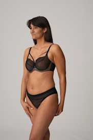 Salesbook image with head | Primadonna