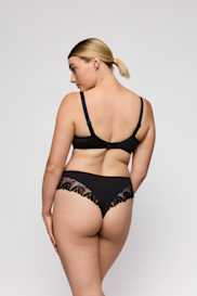 Salesbook image with head | Primadonna