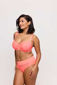 Salesbook image with head | Primadonna