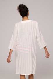 Salesbook image with head | Marie Jo