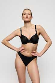 Salesbook image with head | Marie Jo