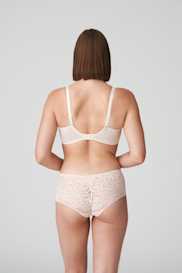 Salesbook image with head | Primadonna