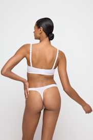 Salesbook image with head | Marie Jo