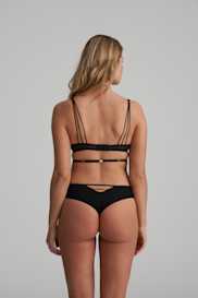 Salesbook image with head | Marie Jo