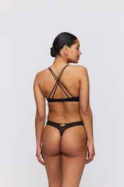 Salesbook image with head | Marie Jo