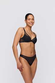 Salesbook image with head | Marie Jo