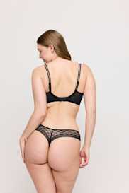 Salesbook image with head | Primadonna