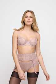 Salesbook image with head | Marie Jo