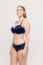 Salesbook image with head | Primadonna