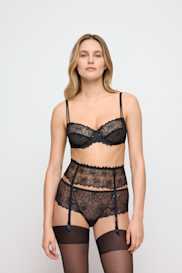 Salesbook image with head | Marie Jo