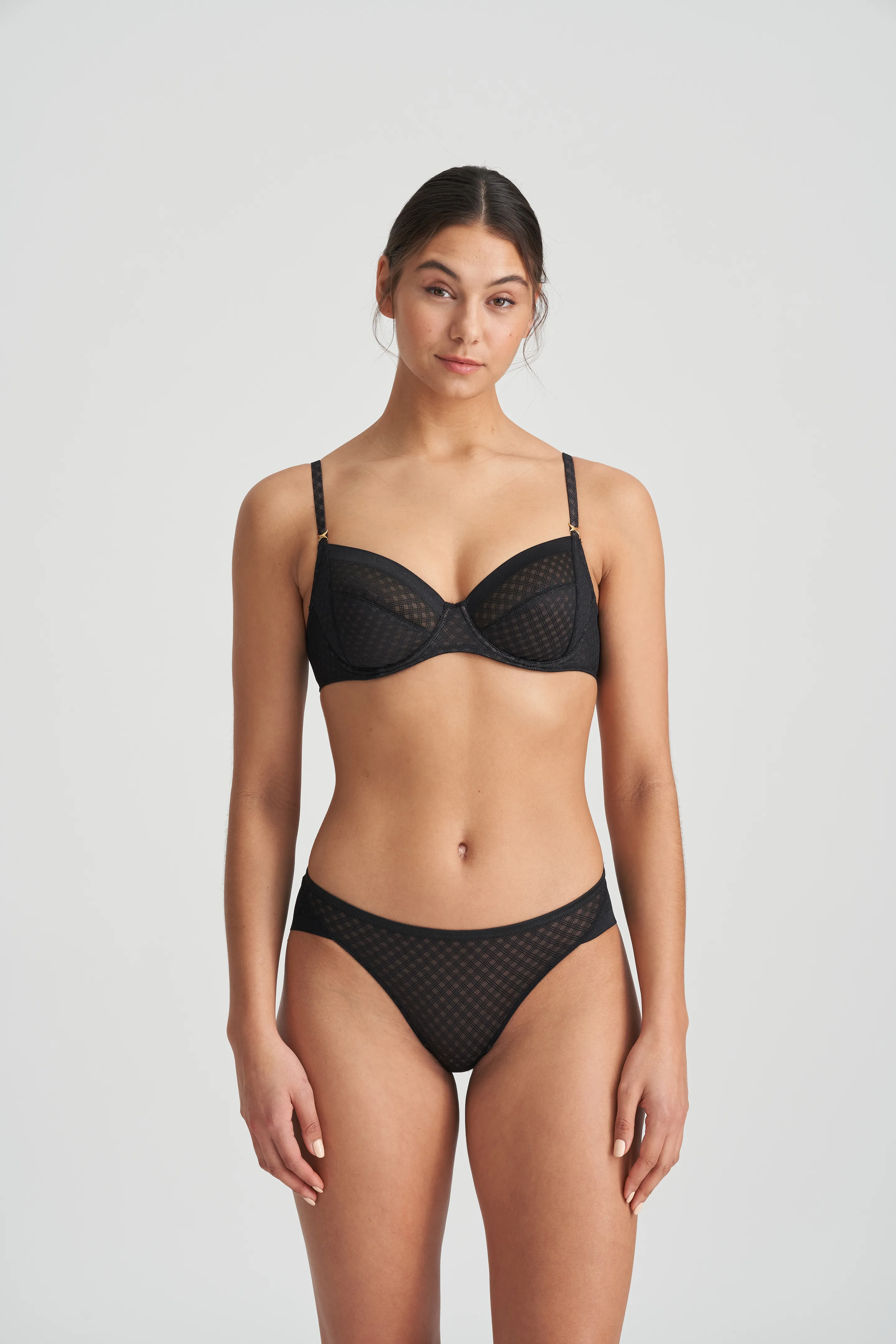 Full-Coverage Invisible Strapless Bra – Belle Lacet Lingerie