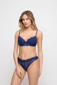 Salesbook image with head | Marie Jo