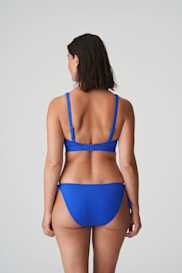 Salesbook image with head | Primadonna