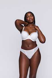 Salesbook image with head | Primadonna