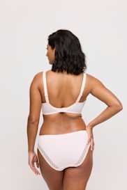 Salesbook image with head | Primadonna