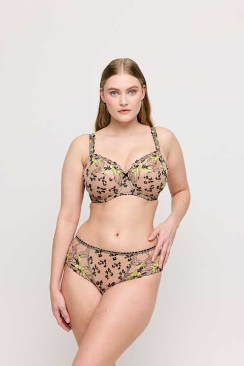 Salesbook image with head | Primadonna