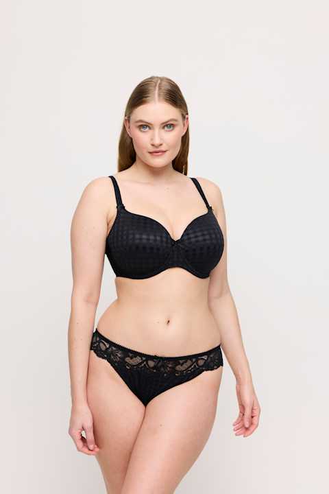 Salesbook image with head | Primadonna