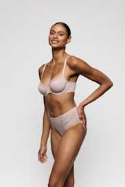 Salesbook image with head | Marie Jo