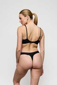 Salesbook image with head | Marie Jo