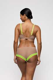 Salesbook image with head | Primadonna