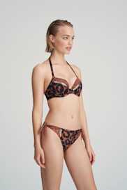 Salesbook image with head | Marie Jo