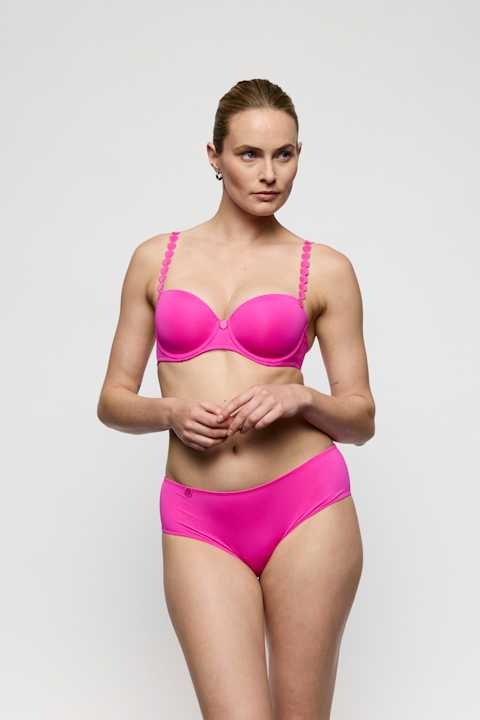 Salesbook image with head | Marie Jo