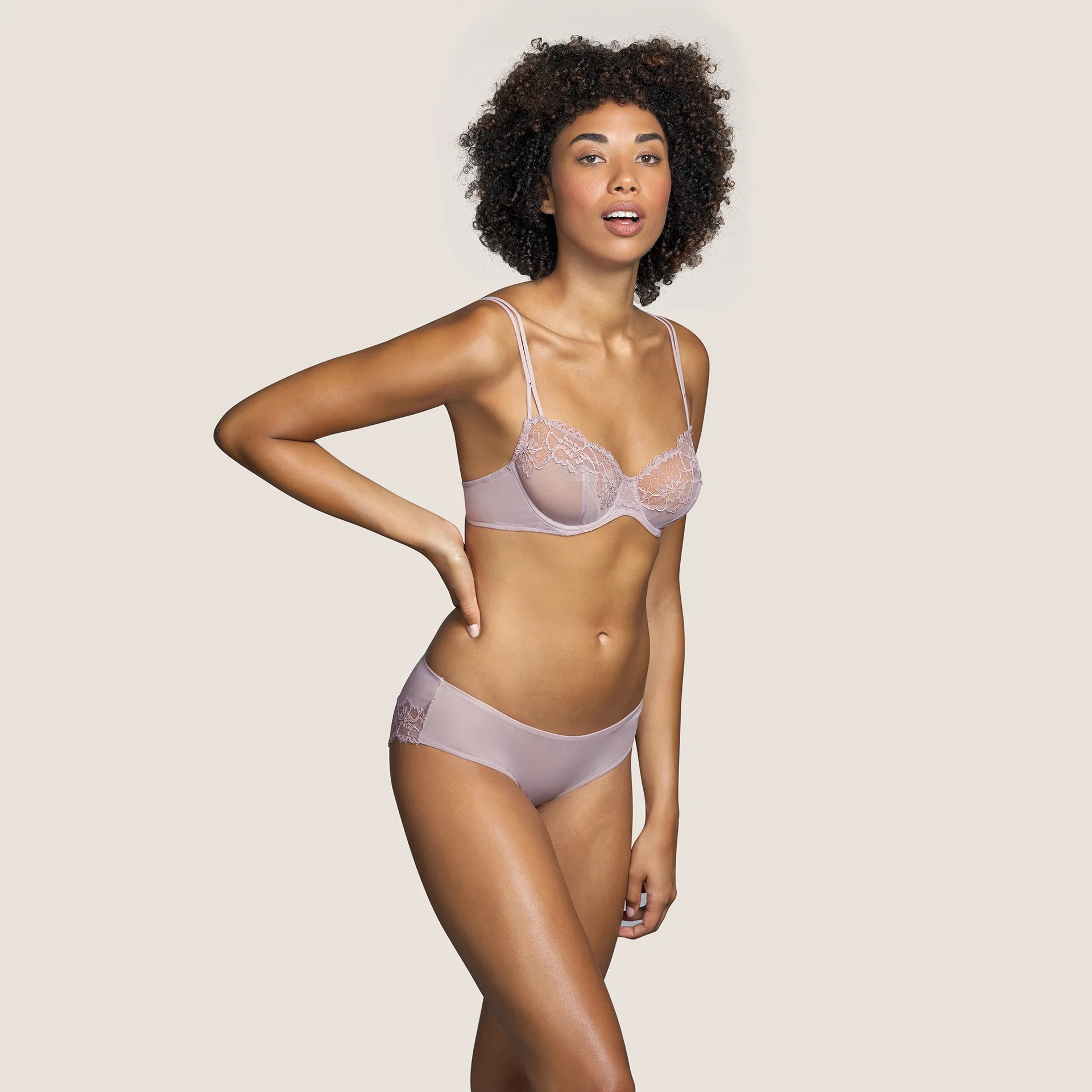 Salesbook image with head | Andres Sarda
