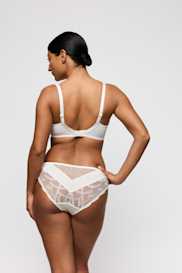 Salesbook image with head | Primadonna