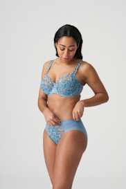 Salesbook image with head | Primadonna