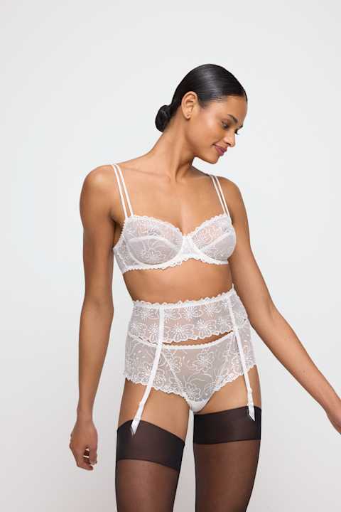 Salesbook image with head | Marie Jo