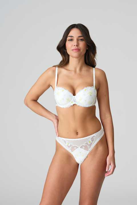 Salesbook image with head | Marie Jo