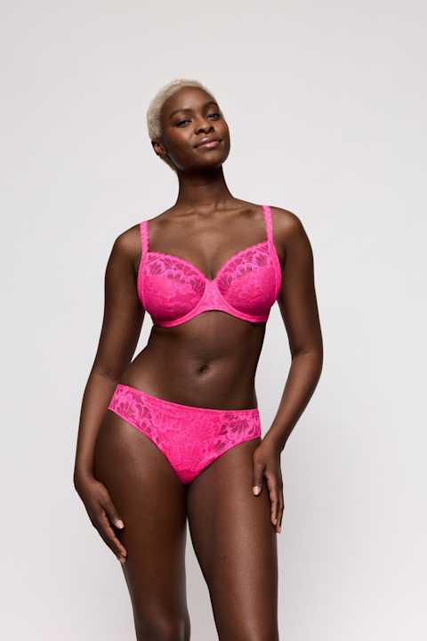 Salesbook image with head | Primadonna