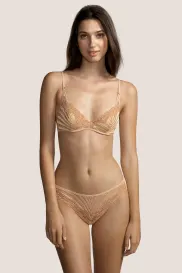 Salesbook image with head | Andres Sarda