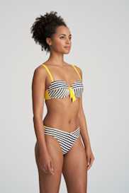 Salesbook image with head | Marie Jo