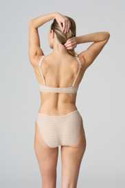 Salesbook image with head | Marie Jo