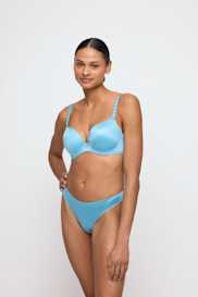 Salesbook image with head | Marie Jo