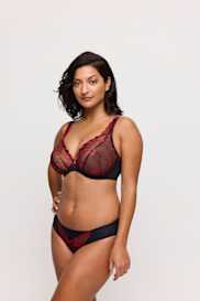 Salesbook image with head | Primadonna