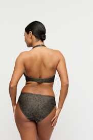 Salesbook image with head | Primadonna