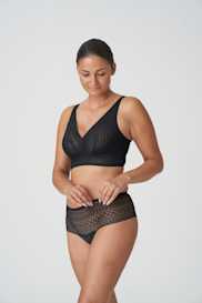 Salesbook image with head | Primadonna