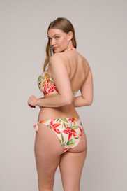 Salesbook image with head | Primadonna