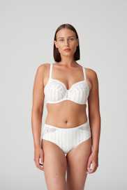 Salesbook image with head | Primadonna