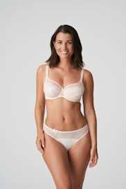 Salesbook image with head | Primadonna