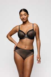 Salesbook image with head | Primadonna