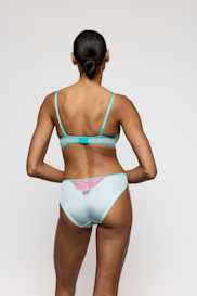 Salesbook image with head