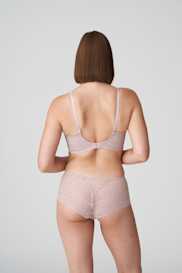 Salesbook image with head | Primadonna