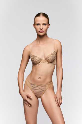 Salesbook image with head