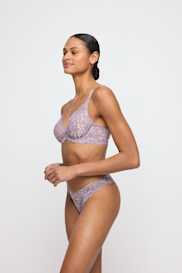 Salesbook image with head | Marie Jo