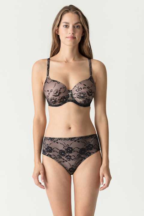 Salesbook image with head | Primadonna